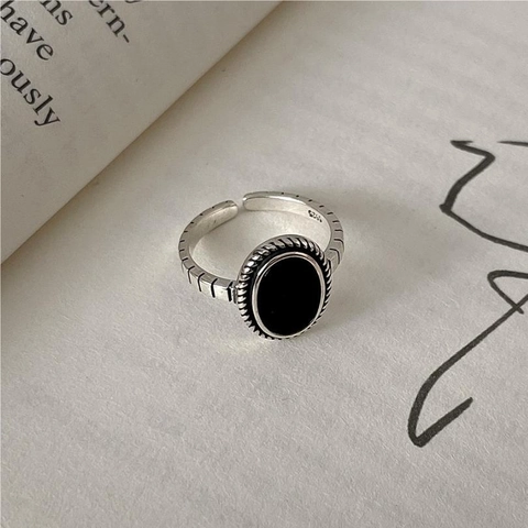 Anello Vintage In Argento Sterling 925 Per Donna Con Pietra Ovale In Agata Nera Fascia Aperta Regolabile Retrò Texturizzato