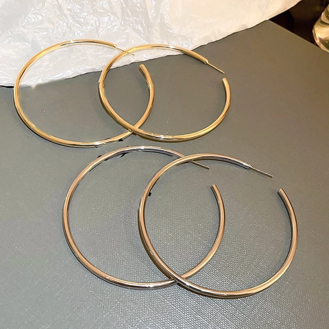 Große Offene Creolen Ohrringe Für Damen Mit Silbernem Ohrstecker Metallisch Glänzend Minimalistischer Kreis Schmuck