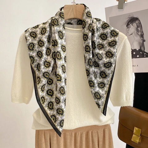 Vintage Paisley Printed Polyester Satin Square Scarf Fashion Commute Bandana Neck Scarf For Women Decorative Silky Headwrap