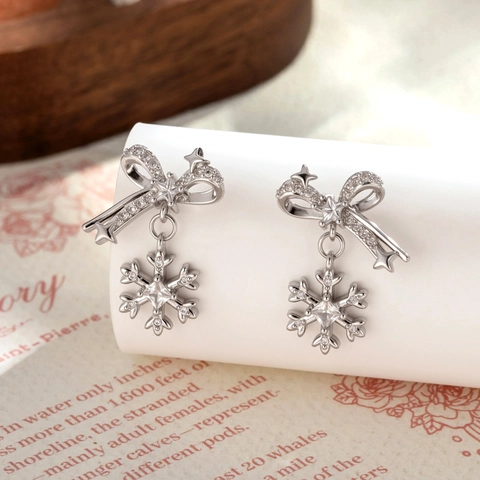 Bowknot Sneeuwvlok Oorkraakbeen Stud Piercing Zirkon Ingelegd Titanium Staal Koper Schroef Terug Winter Stijl Voor Vrouwen