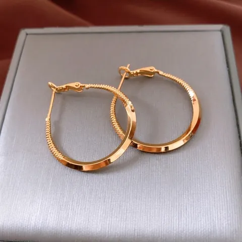 Vergoldete Kupfer Creolen Mit 925 Sterling Silber Ohrstecker Gedrehte Textur Minimalistischer Geometrischer Schmuck Für Damen