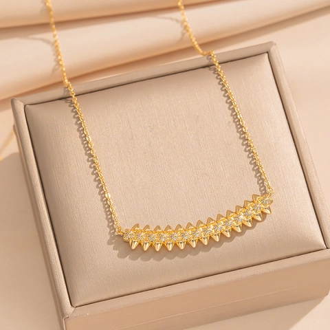 Modieuze 18K Vergulde Roestvrijstalen Hanger Ketting Voor Dames Luxe Zirkoon Ingelegd Elegant Sieraden Accessoire