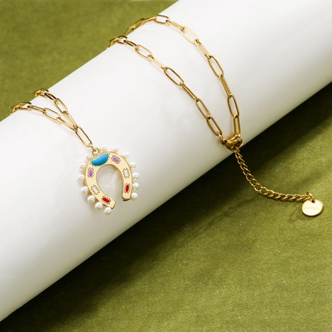 Collana Pendente Ferro Di Cavallo Acciaio Inossidabile Smalto Colorato Perla Artificial Catena Graffetta Gioielli Donna