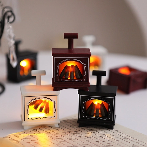 Mini Fireplace LED Night Light Simulated Flame Retro Plastic Lantern Desktop Ornament Christmas Home Decor Vintage Warm Glow