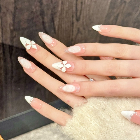 Handmade Press On Nails Pink French Almond Shape With 3D Flowers And Artificial Pearls Elegant Reusable False Nails For Women