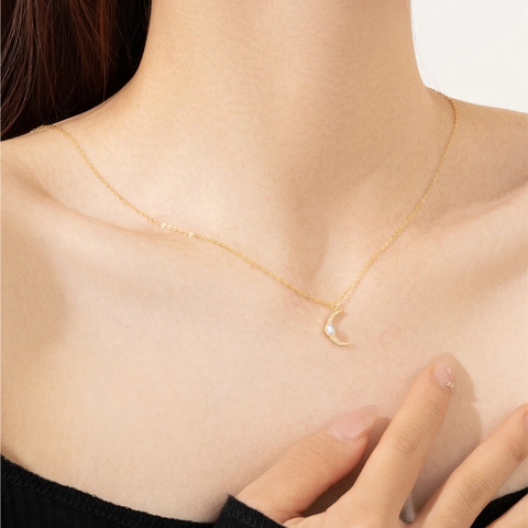 Collier Pendentif Lune en Argent Sterling 925 pour Femme Plaqué Platine Or 18K Strass Bijoux de Style Pierre de Lune