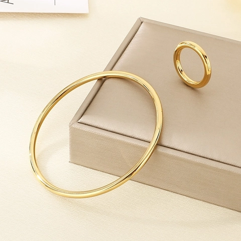 Minimalistischer Armreif Und Ring Aus Poliertem 304 Edelstahl Eleganter Schmuck Für Damen Und Herren Glänzend