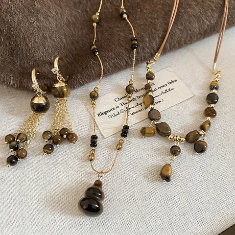 Collar Con Colgante De Calabaza Ojo De Tigre Y Pendientes De Borla Con Poste De Plata Joyas Retro Maillard