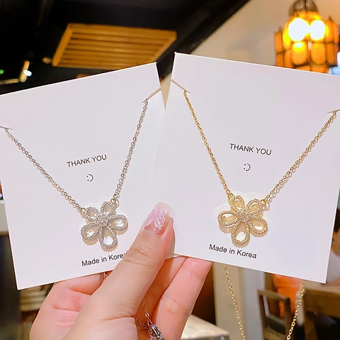 Flower Pendant Necklace For Women Stainless Steel Copper With Cubic Zirconia Korean Style Hollow Design Jewelry Gift