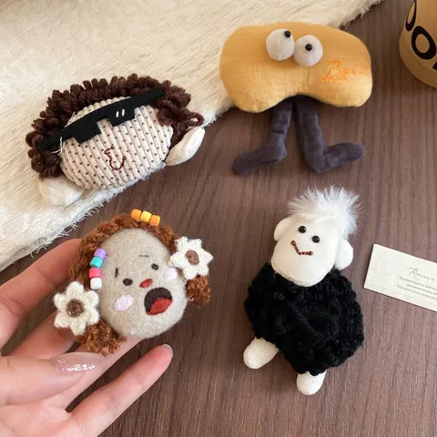 Funny Plush Cartoon Brooches Fabric Cute Handmade Clothing Decorative Pins Novelty Accessories For Women Girls