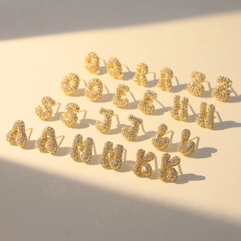 Orecchini a Bottone con Lettere dell'Alfabeto in Rame Placcato Oro 18K Simpatici Orecchini con Iniziali in Zirconia a Bolla per Gioielli da Donna