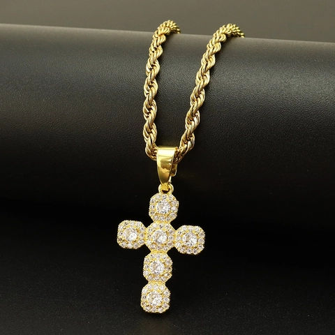 Collana con Ciondolo a Croce in Rame con Zirconi Incastonati Catena a Fune in Acciaio Inossidabile Gioielli Hip Hop Moda