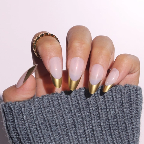 Unghie Finte French Tip Oro Metallico Forma Mandorla Rosa Nude Unghie Artificiali Semplici Eleganti Per Donne