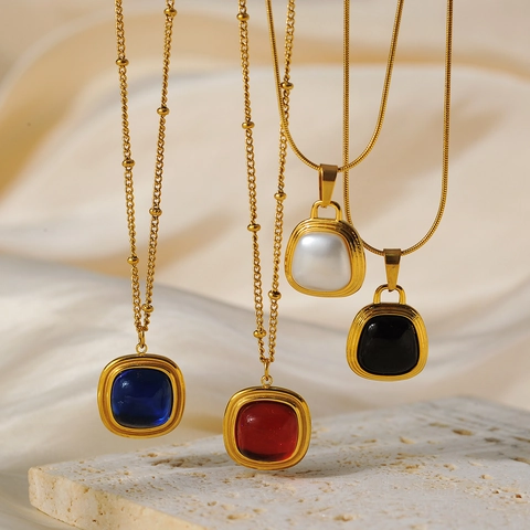 Collana Con Pendente In Cristallo Quadrato Acciaio Al Titanio Placcato Oro Gioielli Minimalisti Retro Geometrici Per Donna