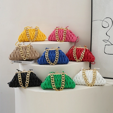 Women Pleated PU Leather Cloud Bag Chic Shell Shape Crossbody Handbag With Chunky Gold Chain Fashion Daily Pouch