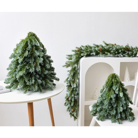 Mini Weihnachtsbaum Künstlich PE Realistische Tannennadeln Desktop Ornament Nordischer Waldstil Feiertagsdekoration