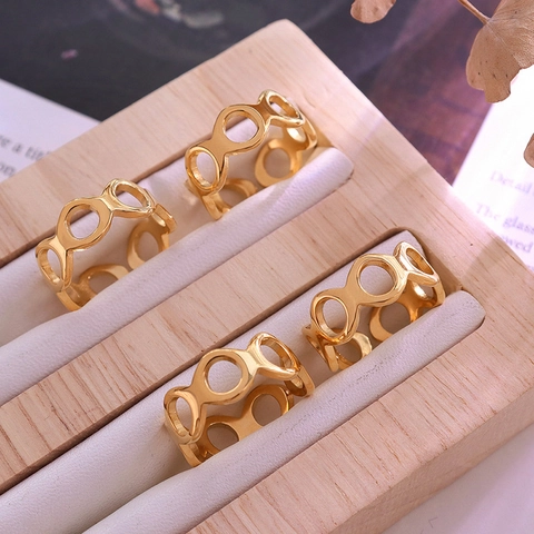 Anello Retro Cavo Geometrico A Forma Di 8 Acciaio Al Titanio Placcato Oro 18K Aperto Regolabile Stile Francese Donne