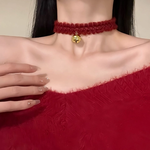 Vintage Dark Red Knitted Choker Necklace With Gold Metal Bell Pendant Adjustable Fabric Neckband For Women Girls Festival Party Daily Jewelry