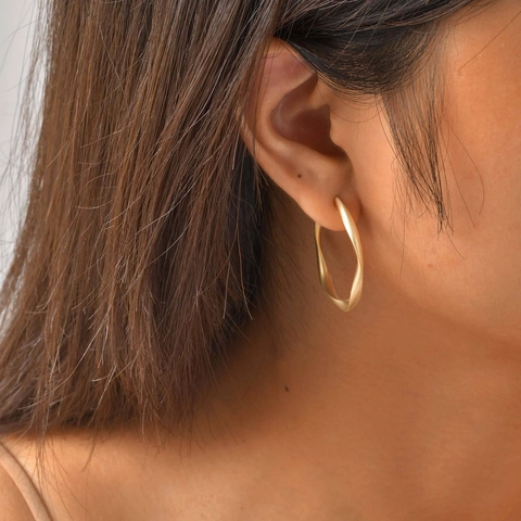 Twisted C-Shaped Hoop Earrings For Women Matte Gold Plated Stainless Steel Geometric Vintage Minimalist Jewelry Gift