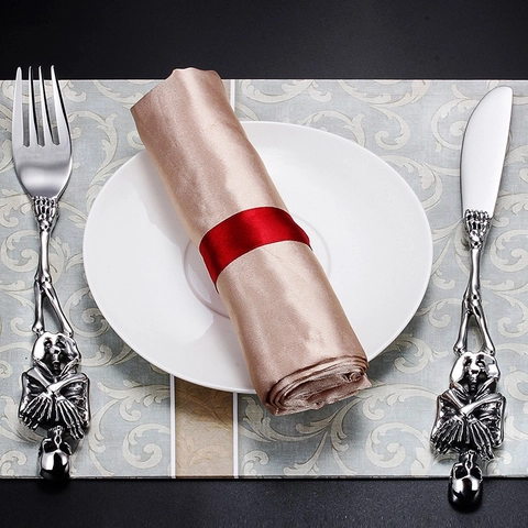 Stainless Steel Tableware Cutlery Skeleton Skull Handle Gothic Creative Knife Fork Spoon Halloween Party Dinnerware