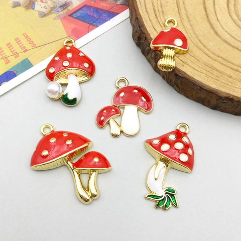 Leuke Paddestoel Bedeltjes Voor Sieraden Maken Emaille Legering Rood Wit Gestippeld Plantenhangers Voor DIY Oorbel Armband Ketting Knutselen