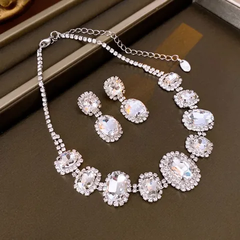 Luxuriöse Halskette Und Ohrringe Aus Legierung Mit Strass Ovaler Schliff Kristall Besetzt Brautschmuck Für Damen