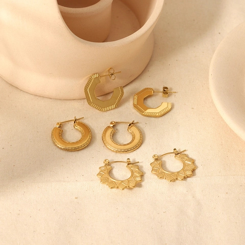 18K Gold Plated Stainless Steel Hoop Earrings Geometric Textured Sunflower C-Shape Wave Stud Jewelry For Women