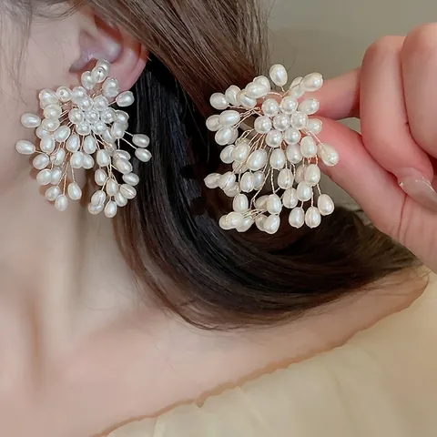 Elegant Flower Cluster Artificial Pearl Earrings With Silver Earring Post French Retro Firework Design Statement Jewelry For Women