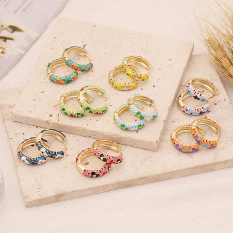 Pendientes De Aro De Esmalte Con Flores Joyas De Cobre Con Patrón Retro Francés Gota De Aceite De Color Con Poste De Acero Inoxidable