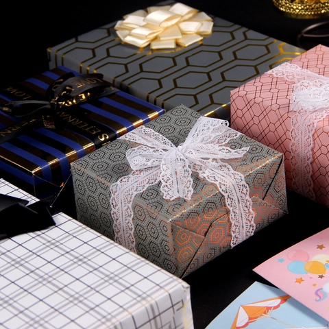 Metallic Gold Geometric Gift Wrapping Paper Hot Stamping Coated Paper For Birthday Wedding Holiday Elegant Party Supplies