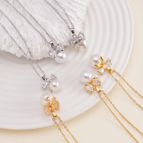 Elegante Collana con Ciondolo a Fiocco in Rame e Perla Artificiale con Strass Lucidi Girocollo di Moda Catena Regolabile Gioielli Donna