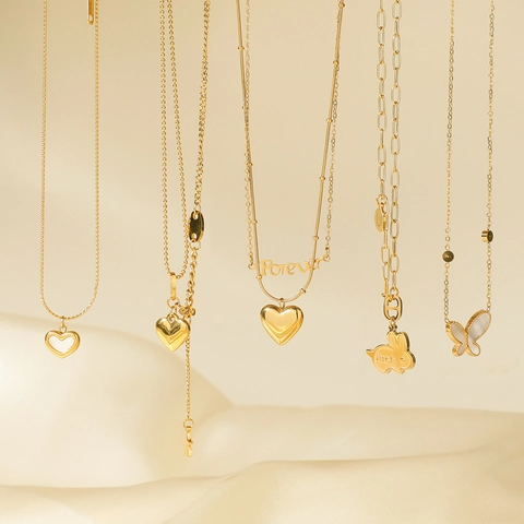 Vintage Stainless Steel Layered Necklace For Women Gold Heart Butterfly Star Rabbit Alphabet Pendant Necklaces Fashion Jewelry Accessory