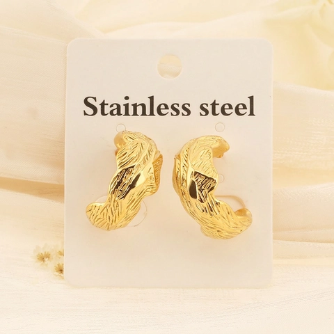 French Vintage Stainless Steel Ruffled Texture C Shape Hoop Earrings For Women Irregular Wave Pattern Elegant Jewelry
