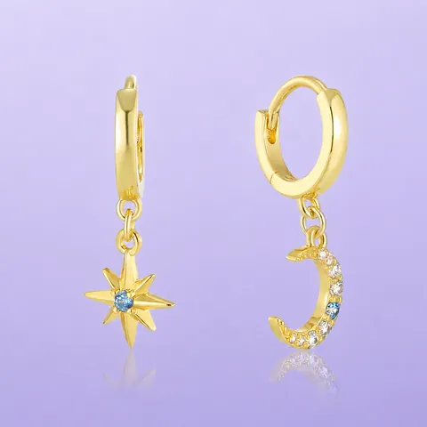 Boucles D'oreilles Créoles Asymétriques Cuivre Plaqué Or 18K Zirconium Bleu Blanc Étoile Lune Pour Femme