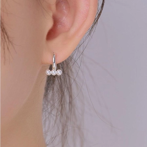 925 Sterling Silber Künstliche Perlen Ohrringe Minimalistische Französische Retro Drei Weiße Künstliche Perlen Elegante Schmuck Für Frauen