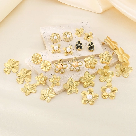 French Vintage Stainless Steel Floral Stud Earrings Artificial Pearl Enamel Carved Textured Flower Jewelry For Women