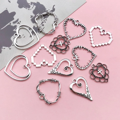 Herz Anhänger Zinklegierung Hohl Dornig Pixel Kreuz Design Für DIY Schmuckherstellung Antiksilber Vintage Pendants