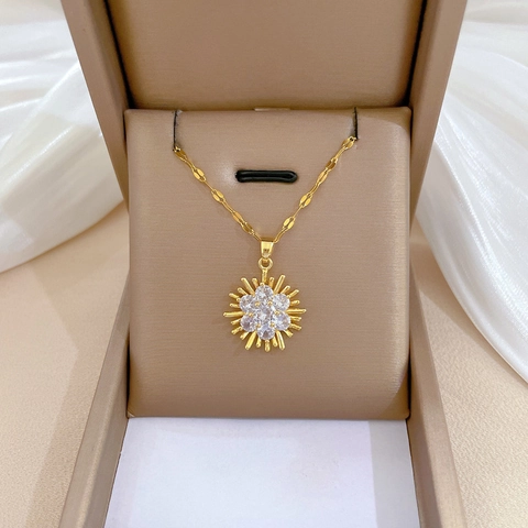 Sunflower Pendant Necklace Titanium Steel Chain Copper Inlaid Zircon Shining Stamen Light Luxury Clavicle Chain For Women