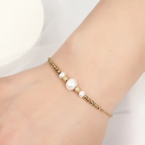 Stainless Steel Freshwater Pearl Jewelry Set French Gold Beaded Necklace Bracelet Set Elegant Minimalist Party Jewelry For Women