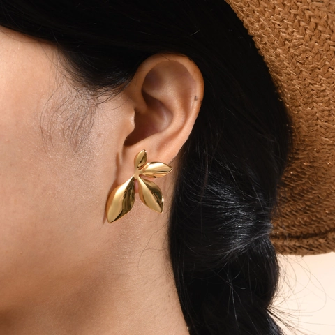 Leaf Stud Earrings 18K Gold Plated Stainless Steel IP Plating Nature Inspired Minimalist Jewelry For Women