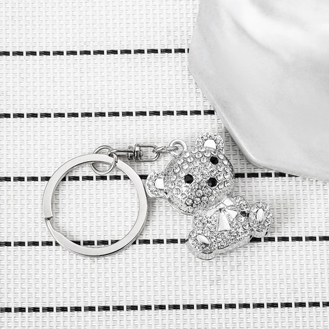 Porte-clés Ours en Strass Alliage de Zinc Créatif Dessin Animé Nœud Ours Porte-clés pour Sac à Dos Étudiant Femme Cadeau