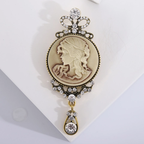 Vintage Cameo Portrait Brooch For Women Alloy Rhinestone Victorian Style Bow Drop Pendant Badge Fashion Jewelry Accessories