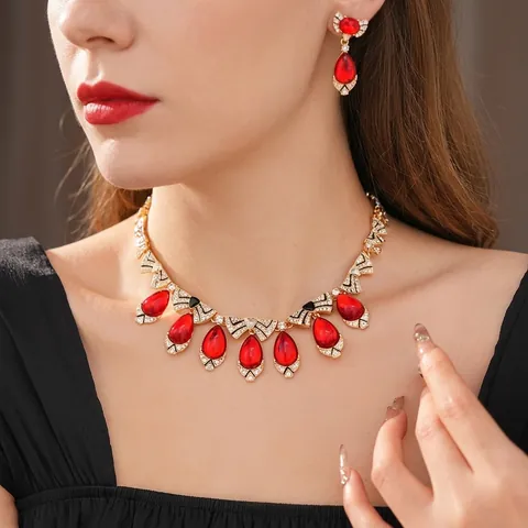 Set Gioielli Vintage Lusso Collana E Orecchini Goccia Rossa Lega Resina Strass Stile Corte Per Donna