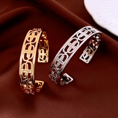 Retro Ausgehöhlte Geometrische Kupfer Armreif 18K Vergoldet Vintage Luxus Stil Verstellbare Offene Manschette Damen