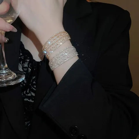 Elegante Mehrlagige Manschettenarmband Für Damen Strass Künstliche Perle Verstellbarer Offener Armreif Luxus Hochzeit Party Zubehör