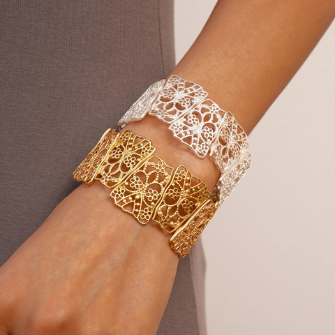 Hollow Flower Cuff Bangle Bracelet Alloy Matte Metallic Vintage Geometric Splicing Fashion Jewelry For Women