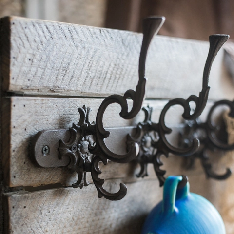 Vintage Cast Iron Wall Mounted Coat Hooks Heavy Duty Decorative Rack For Entryway Hallway Retro Industrial Style