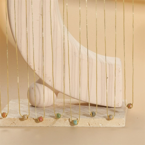 Collana Delicata In Rame Con Pendente A Sfera Con Zirconi Cubici Colorati Catena Box Gioielli Minimalisti Per Donna