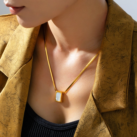 Rectangle Pendant Necklace Titanium Steel Mother Of Artificial Pearl Inlay Snake Bone Chain French Retro Elegant Jewelry For Women