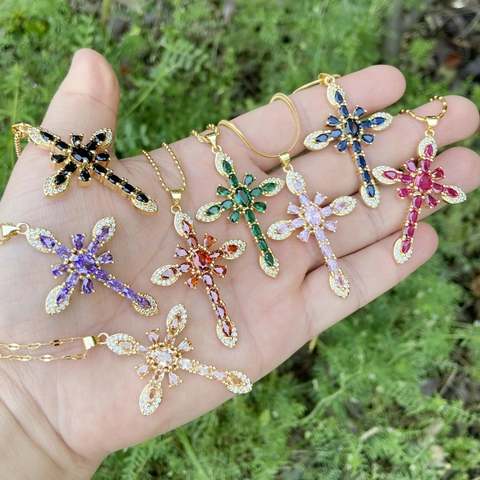 Collana Con Ciondolo A Croce Rame Placcato Oro 18K Micro Intarsiato Zircone Gemme Colorate Gioielli Religiosi Per Donne